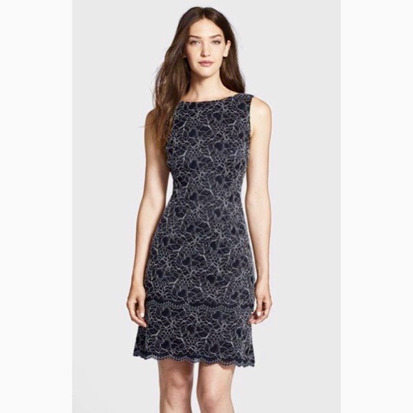 Alex Evenings Women/'s Lace Sheath Dress